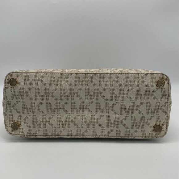 Michael Kors Cindy Vanilla Monogram Dome Satchel - Picture 4 of 12